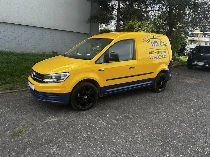 Mobilny serwis WIK CAR — żółty bus dojeżdżający do klienta